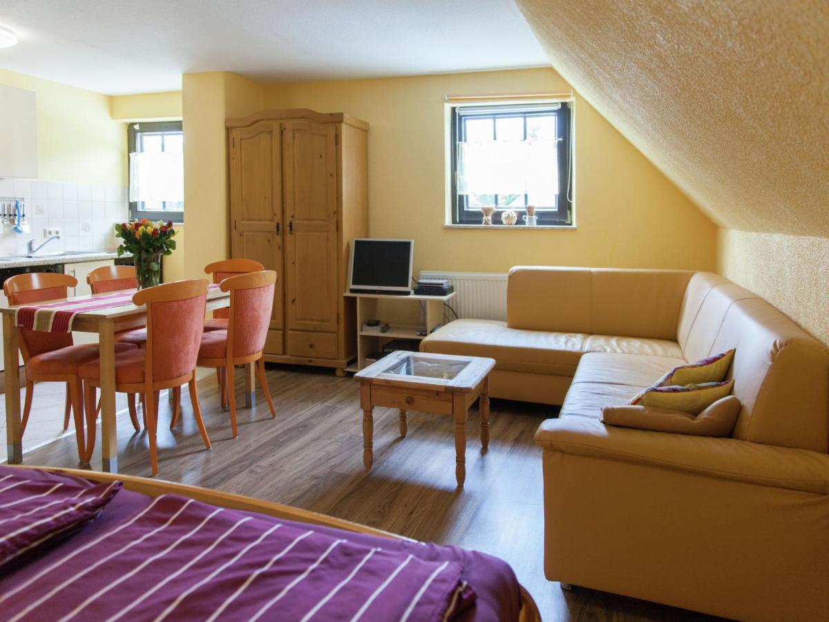 Beautiful Apartment In Merschbach With Garden Exteriör bild