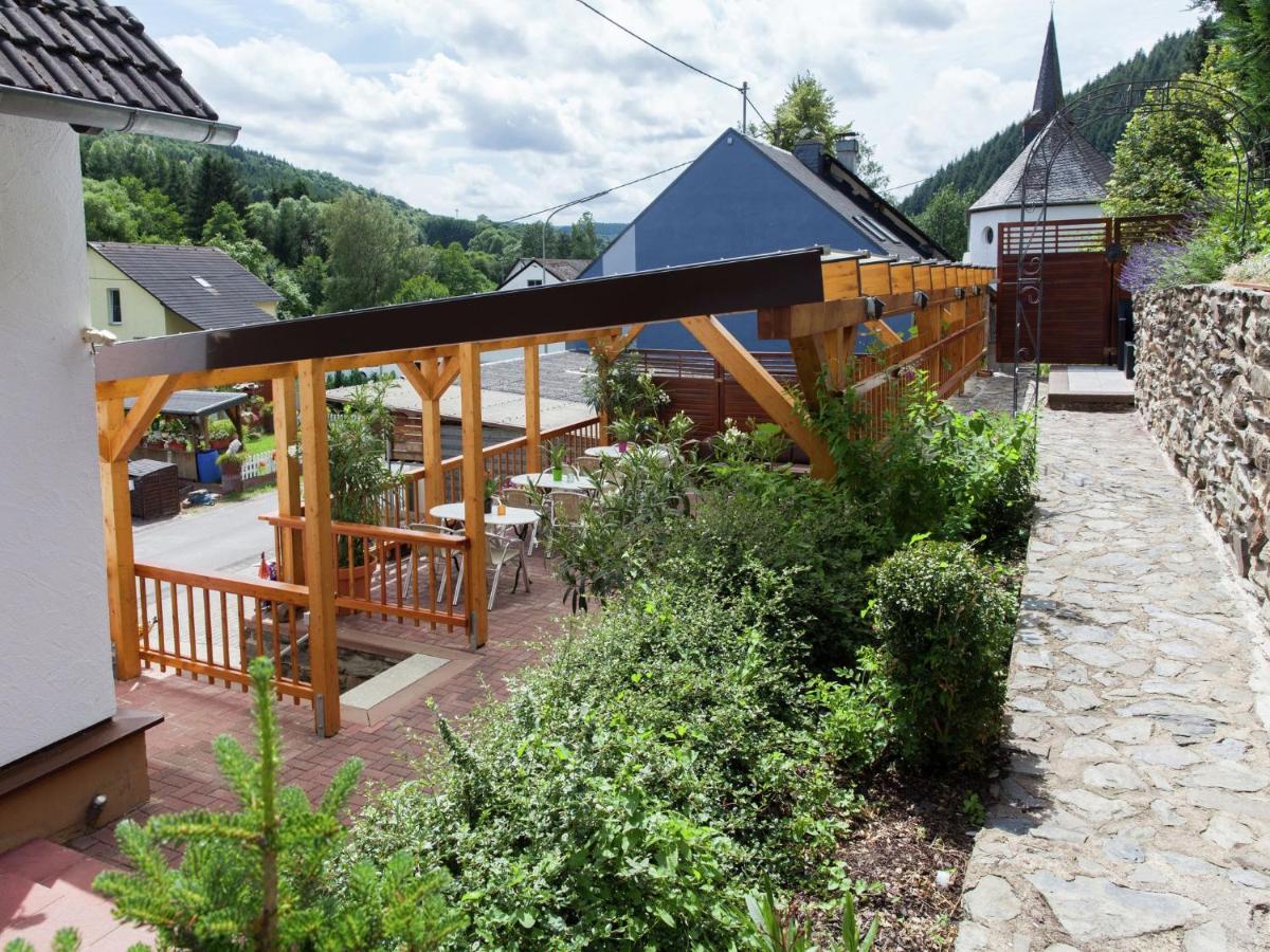 Beautiful Apartment In Merschbach With Garden Exteriör bild