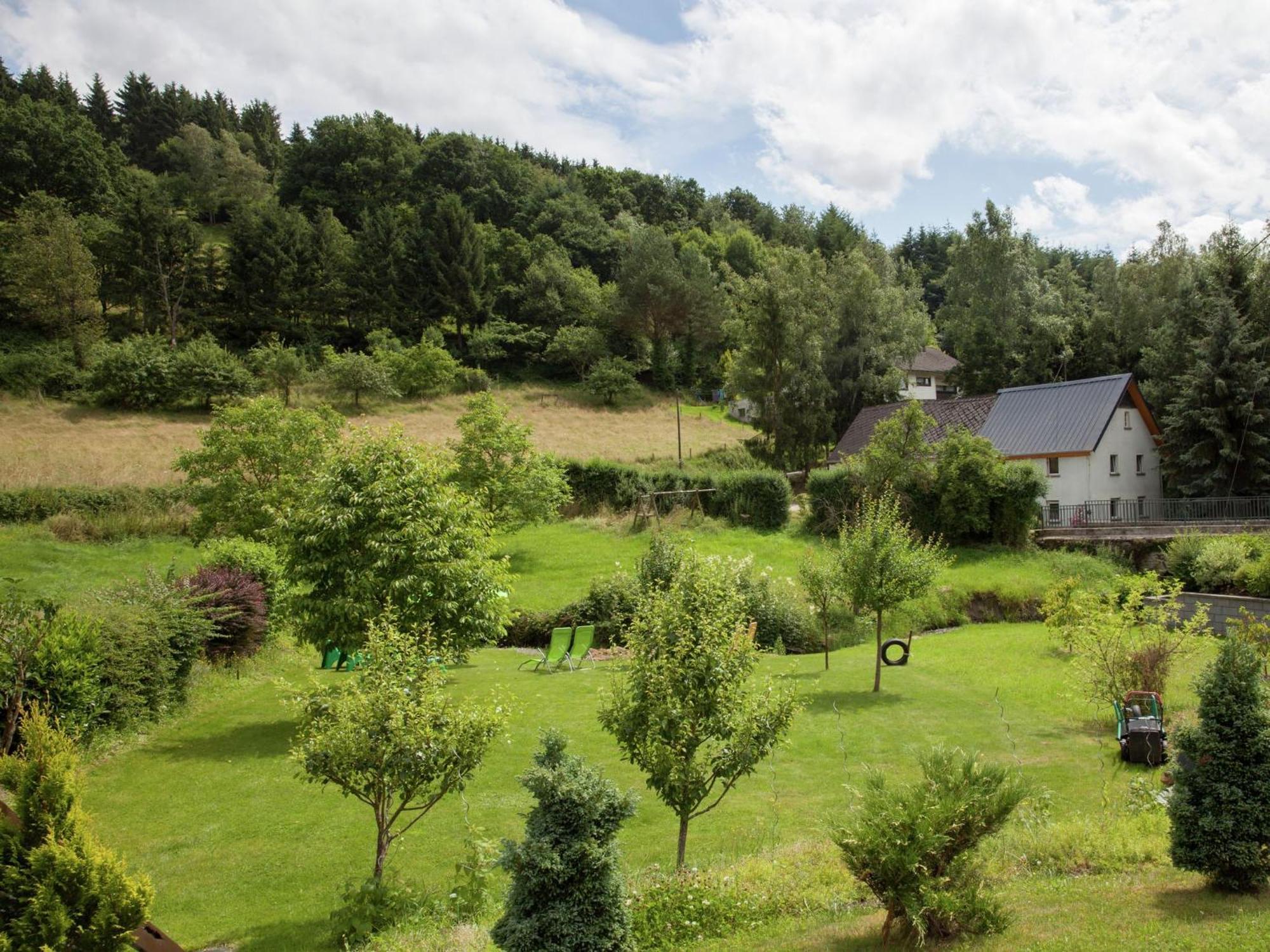 Beautiful Apartment In Merschbach With Garden Exteriör bild